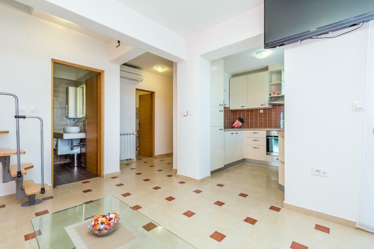 Luxury Apartments Kostrena With Pool Buitenkant foto