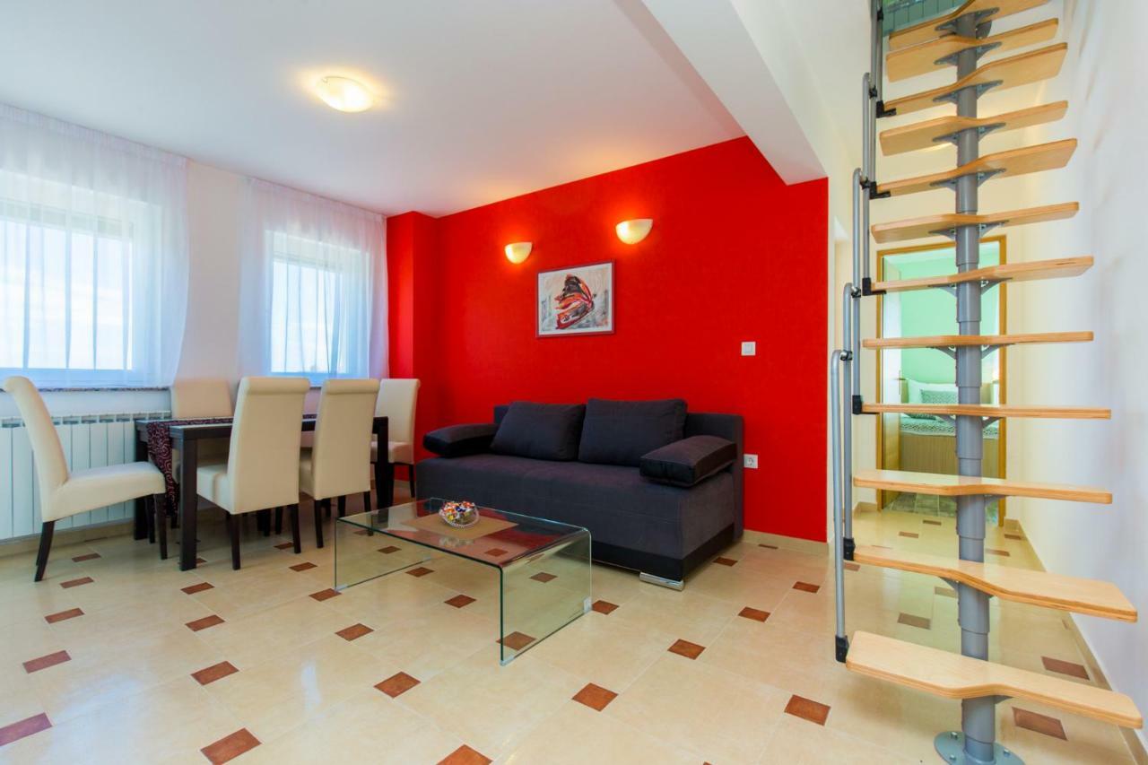 Luxury Apartments Kostrena With Pool Buitenkant foto