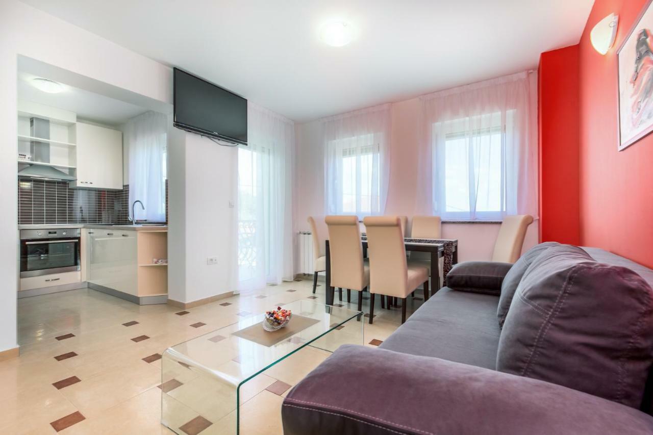 Luxury Apartments Kostrena With Pool Buitenkant foto