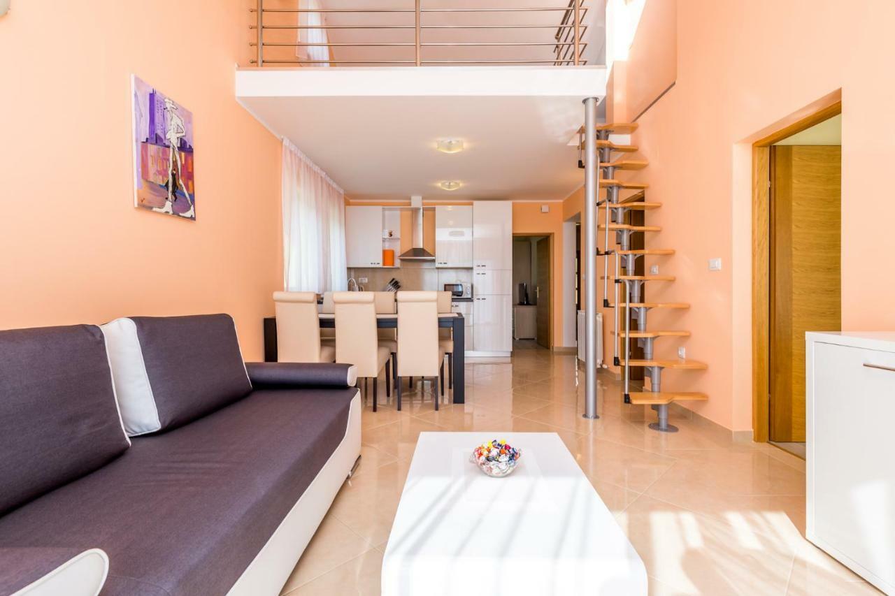 Luxury Apartments Kostrena With Pool Buitenkant foto