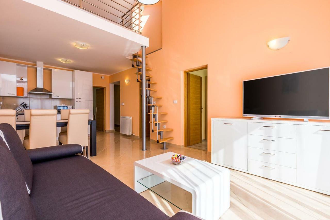 Luxury Apartments Kostrena With Pool Buitenkant foto