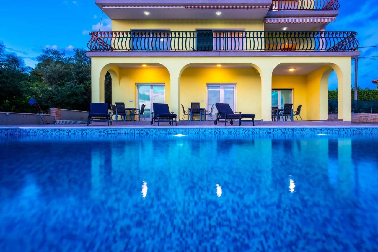 Luxury Apartments Kostrena With Pool Buitenkant foto