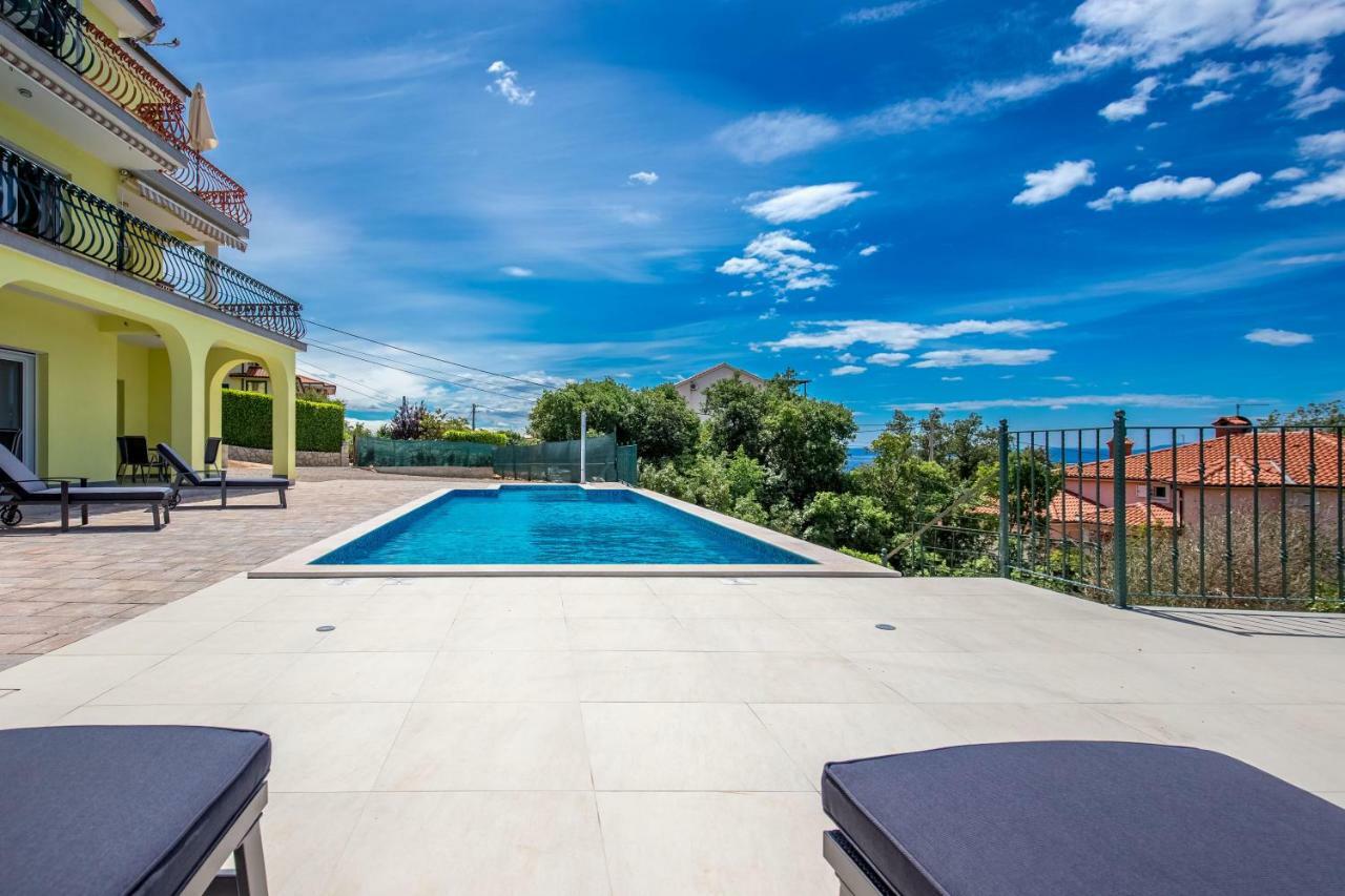 Luxury Apartments Kostrena With Pool Buitenkant foto