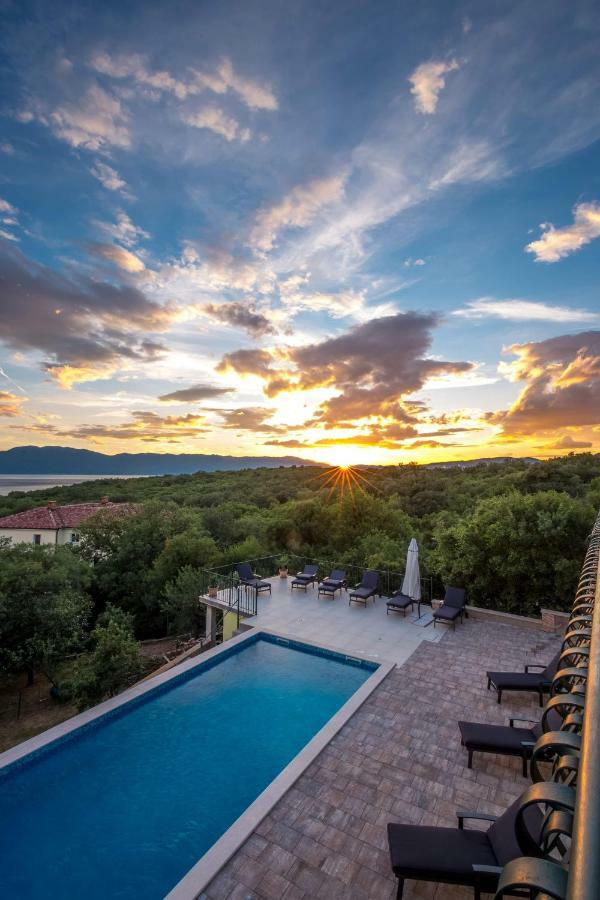 Luxury Apartments Kostrena With Pool Buitenkant foto