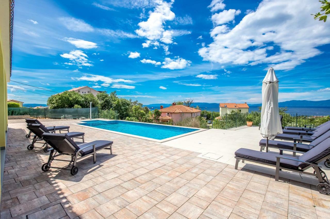 Luxury Apartments Kostrena With Pool Buitenkant foto